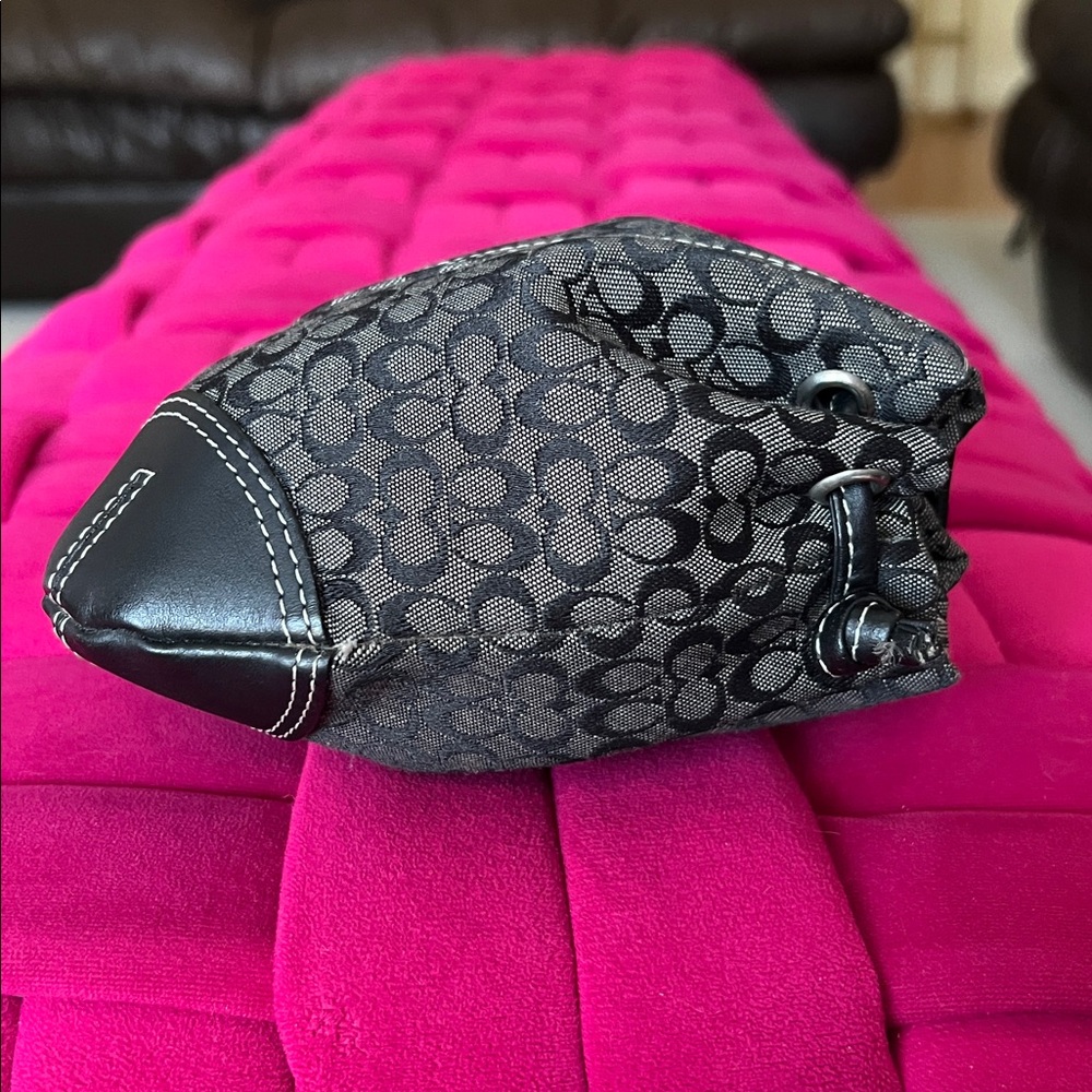 Coach Vintage Mini Signature Bucket Wristlet - Picture 5 of 11